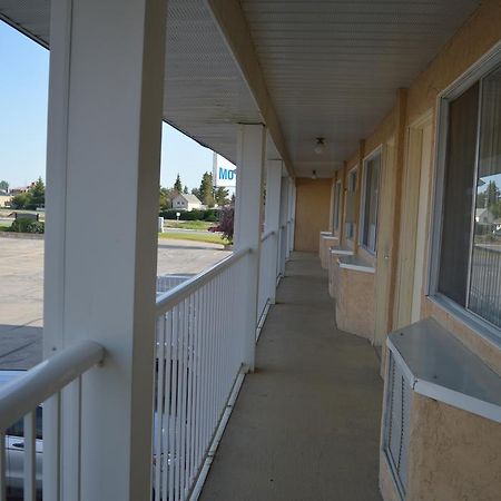 Circle 5 Motel Olds 외부 사진